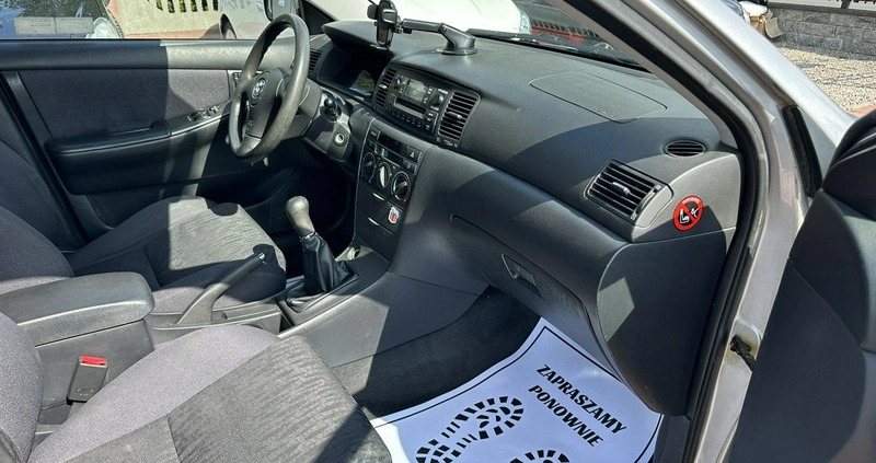 Toyota Corolla cena 8800 przebieg: 175000, rok produkcji 2003 z Głubczyce małe 137